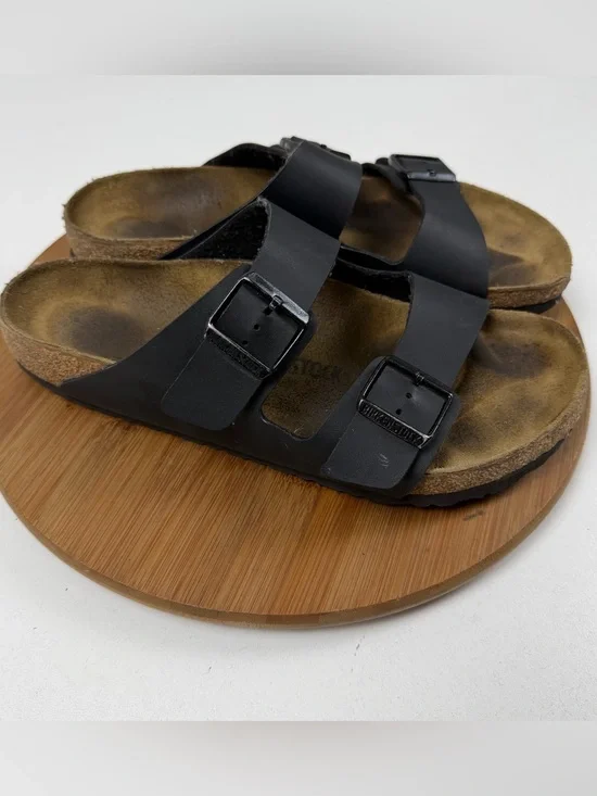 Birkenstock Arizona Soft-Bed Black leather strap Sandal