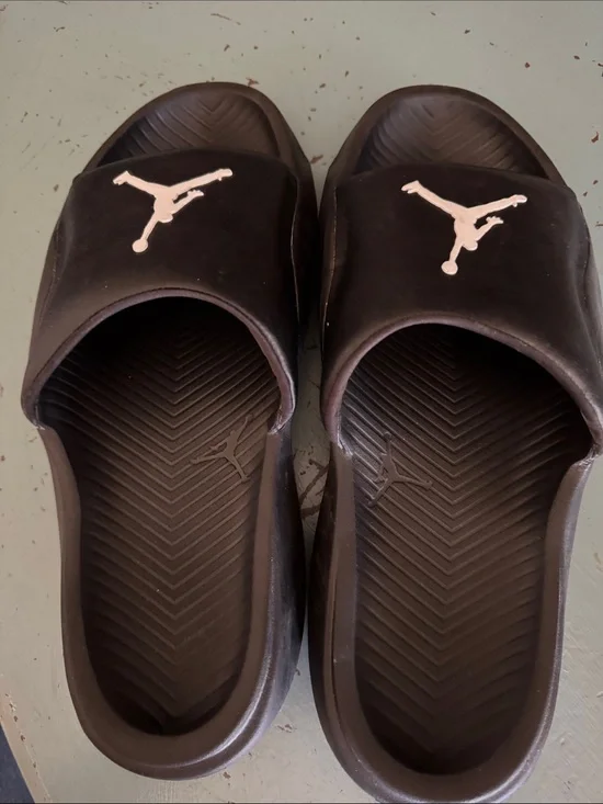 Jordan Brown Slides with White Jumpman Logos