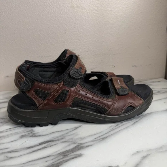 ECCO Yucatan Men's 45 US 11 Brown Nubuck Leather Hiking Walking Sport Sandals