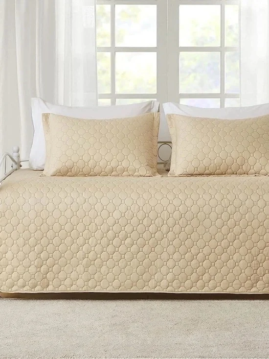 3-Piece Quilted Daybed Coverlet Set with 2 Pillow Shams – Neutral Beige / Tan