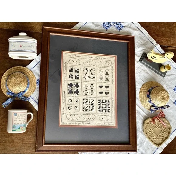Cottage Core Home Decor Bundle Vintage Grannie Decor‎ Quilts Hearts Geese