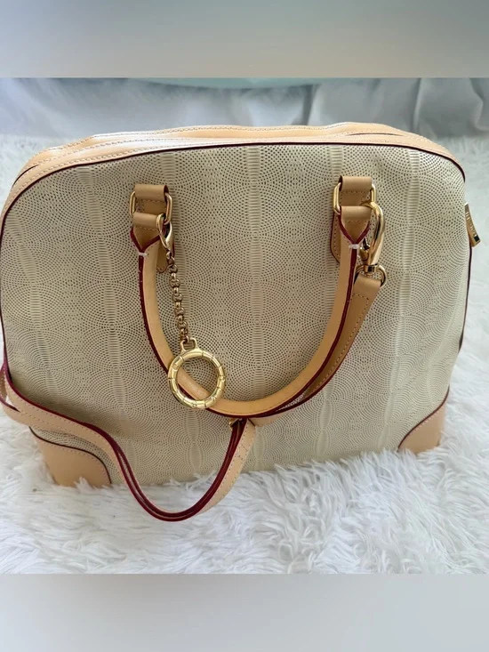 Invece Italian Leather Cream Satchel