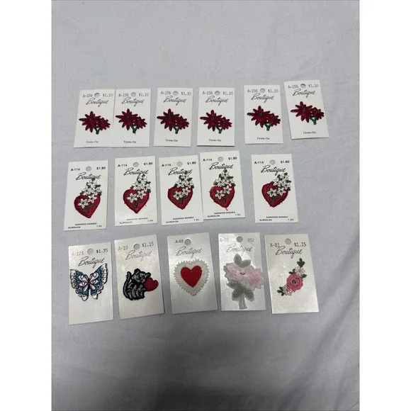 Lot of 16 Vtg Boutique Iron On Patches Hearts Flowers new