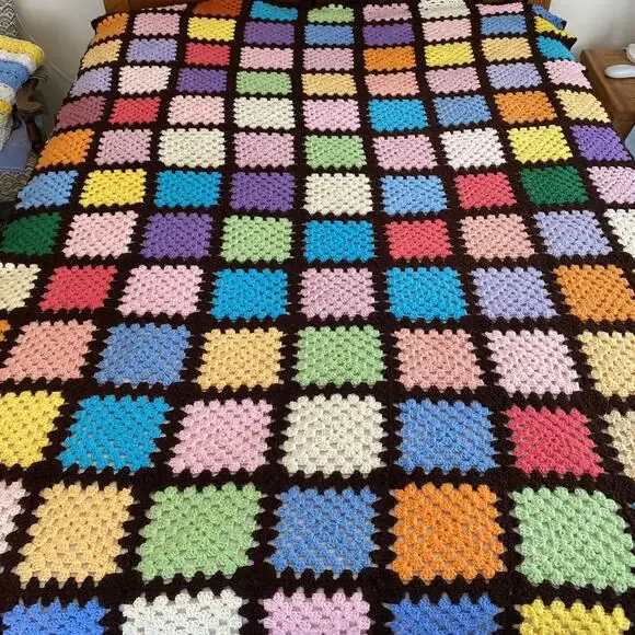 Vintage Handmade Crochet Colorful Granny Square Grannycore Boho Roseanne Afghan