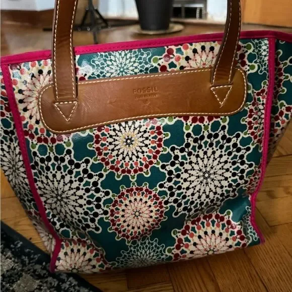 FOSSIL Geometry Prints Coated Canvas Shoulder Tote Bag #SHB1344 EUC