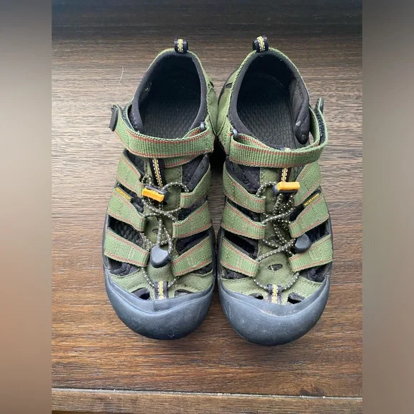 Keen Newport Sport Sandals Men’s Size 6 Waterproof Hiking Avocado‎ Green