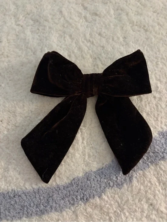 H & M large oversized velvet hair bow