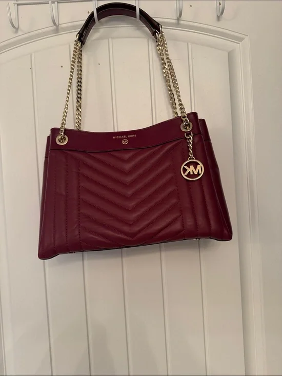 Michael Kors Wine Quilted Chain-Handle Shoulder Bag