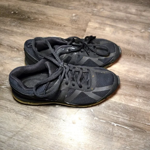 SafeT Step Black‎ Men sizes. 10.5 oil & slip resistant outsole