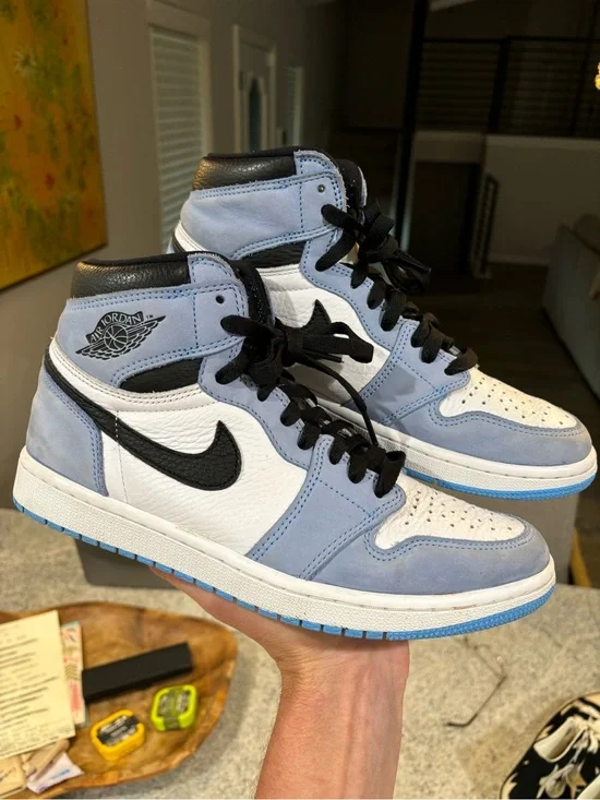 Jordan 1 Retro High OG ‘University Blue’ Men’s Size 8.5 GOOD COND. | 555088-134