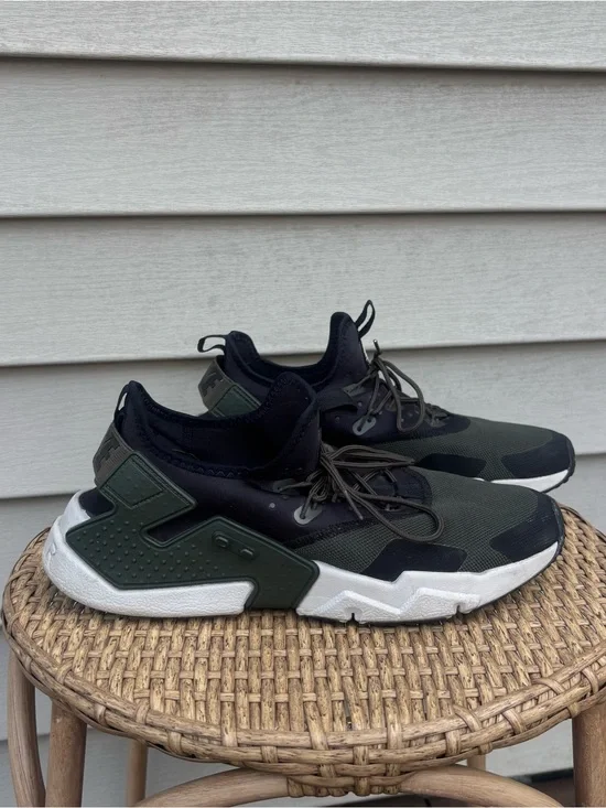 Nike Air Huarache Drift Olive Green Black Mens Size 11 Sneakers AH7334-300