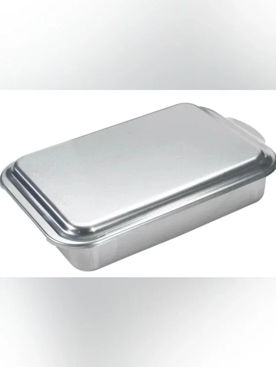 VINTAGE MIRRO ALUMINUM PAN CAKE DESSERT CASSAROLE WITH LID Dish Holder Carrier