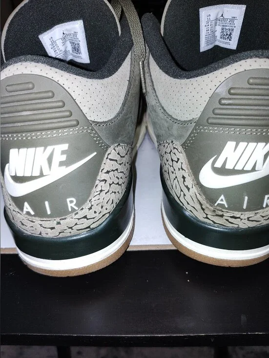 Nike Men’s Air Sneakers in Olive Green and Gray
