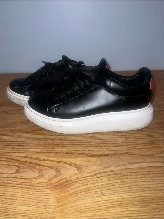 Alexander McQueen Oversized Sneaker Size - 9 EU - 42