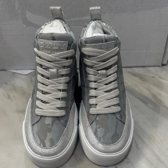 DKNY Men's Gray Camouflage High-Top Sneakers