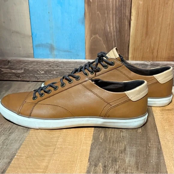 Coach Perkins Men’s Leather Sneakers – Tan Brown, Size 10D (EU 43)​
