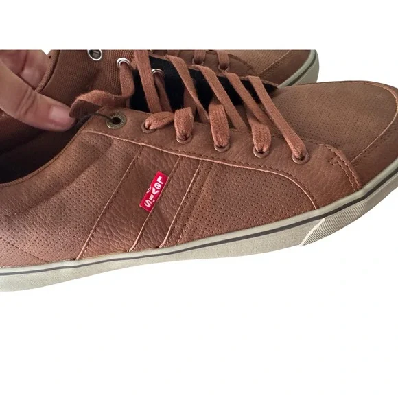 Levis Mens Brown Perforated Low Top Sneakers Size 12 NWT