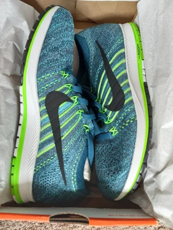Men's Nike Flyknit Streak Size 6 (835994 400) New
