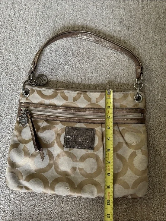Coach Poppy Tan and Cream Signature Canvas Shoulder Bag Y2K era/style