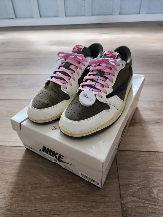 Travis Scott Medium Olives Jordan 1 Low