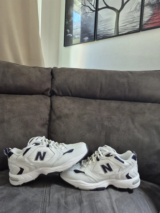 New Balance Men's White & Navy Chunky Athletic Sneakers