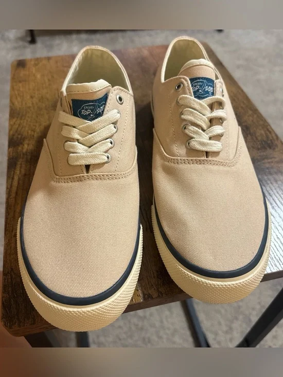 Sperry Classic CVO Men’s Canvas Lace-Up Sneakers Tan/Navy US 9 NWOT