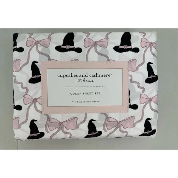 Cupcakes & Cashmere Halloween Bows & Witch Hats 4-Piece Queen Sheet Set Mauve