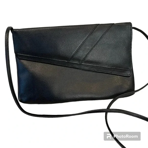 Black Faux Pebbled Leather 2 Compartment Envelope Shoulder Purse