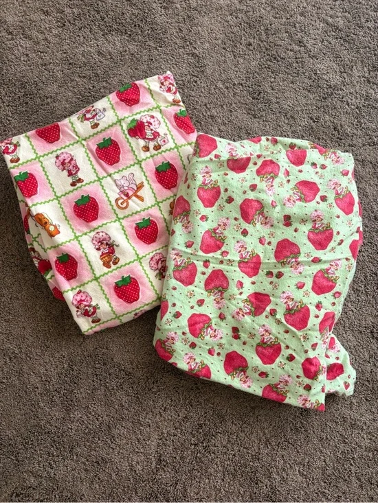 Vintage Strawberry Shortcake Crib Sheet Set of 2
