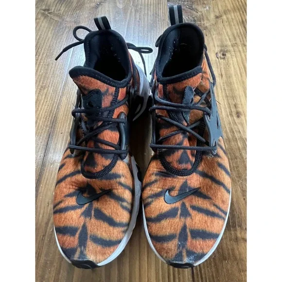 Nike React Presto Tiger Orange Black Mens Shoes CN7664-800 Size 7.5