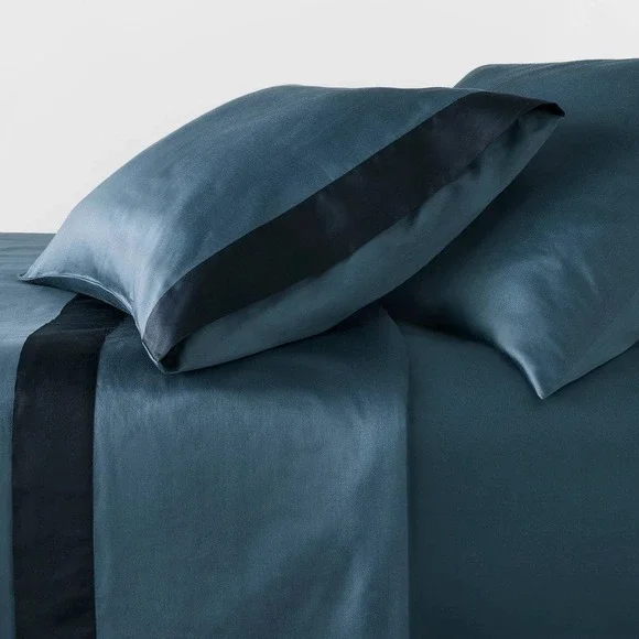 Twin XL 300 Thread Count Contrast Border Sheet Set Blue - Threshold™