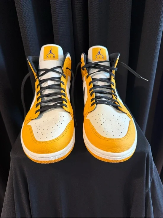Air Jordan 1 High Top Sneakers - White / Yellow