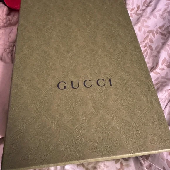Gucci men shoes size 9