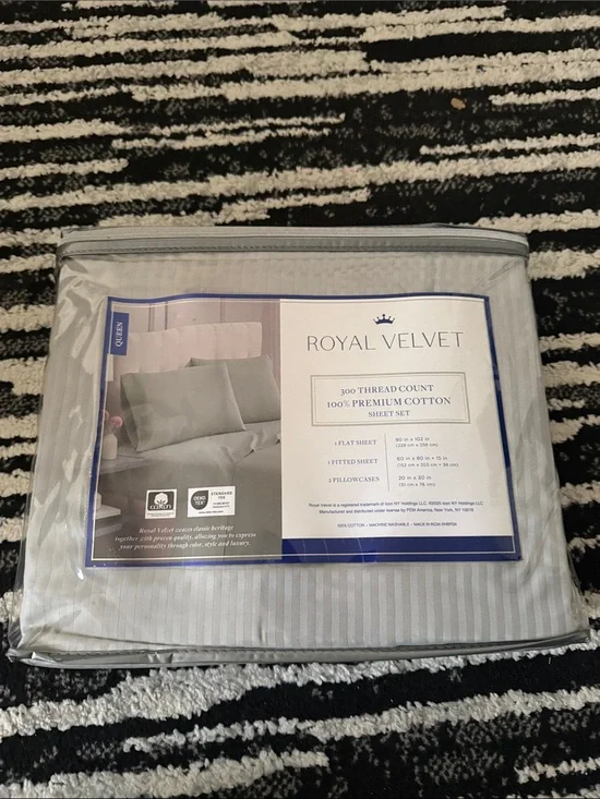 Royal Velvet 300TC Premium Cotton Sheet Set - Light Gray