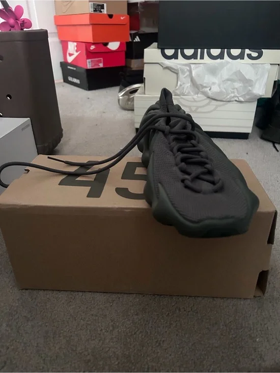 Yeezy 450 in Cloud Black/Olive Men’s Sneaker
