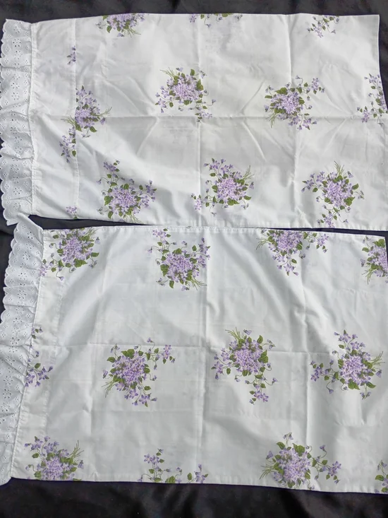 Vtg Cannon Lilac Bouquet Standard Pillowcases