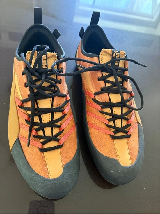 PUMA Men’s 11.5 Orange and Black Suede Lace-Up Sneakers