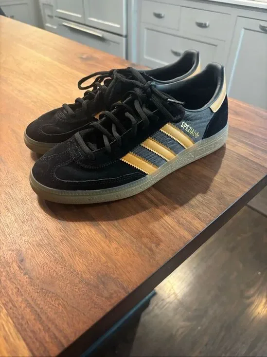 Adidas Men's Black Yellow Stripes Suede Handball Spezial Trainers Shoes Size 8