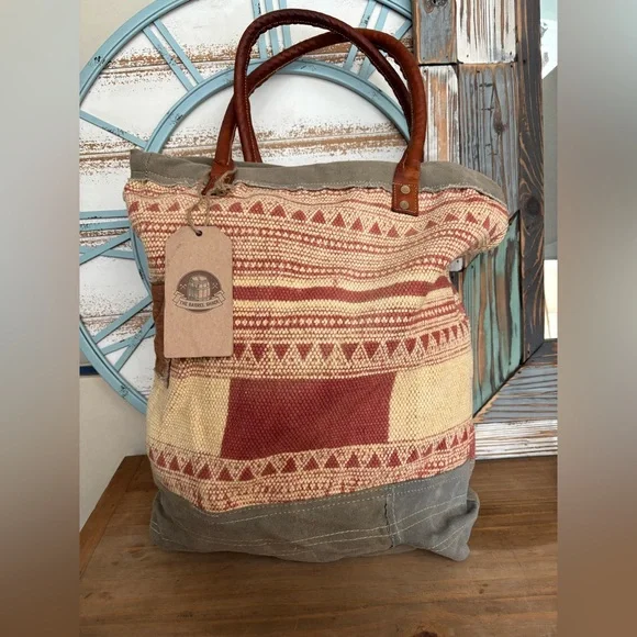 Handmade Duffel Bag Detail Barrel Shack $225 NWT!