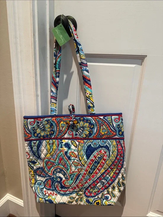 NWT Vera Bradley Marina Paisley Tote (Retired)