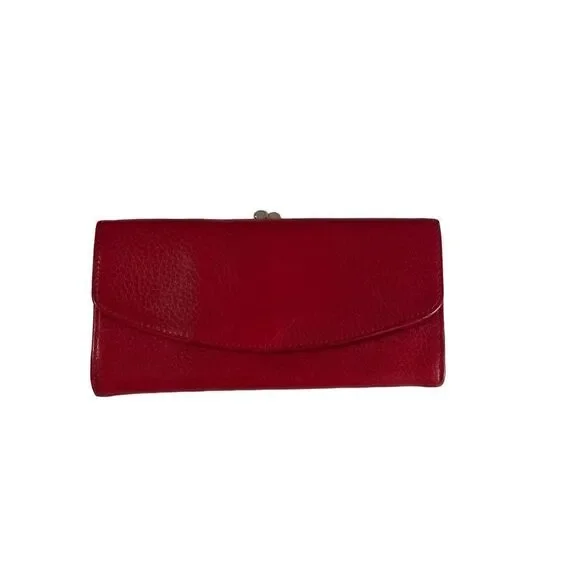 Carre Royal Women's Leather Trifold Kiss Lock Wallet Red