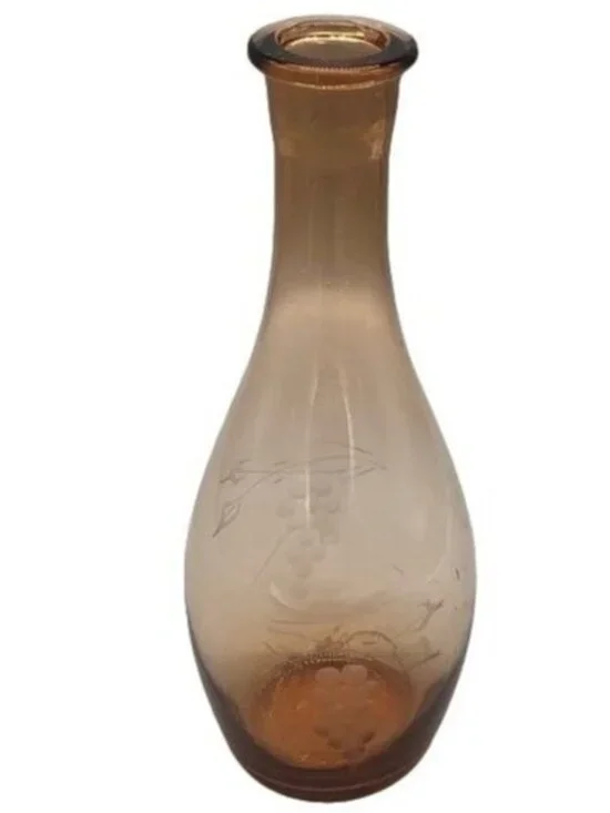vintage liquid Decator glass vase amber grapes edged 11