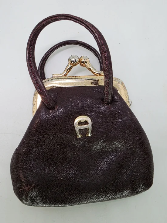 Vintage Etienne Aigner Burgundy Leather Kiss Lock Coin Purse Charm Mini Bag