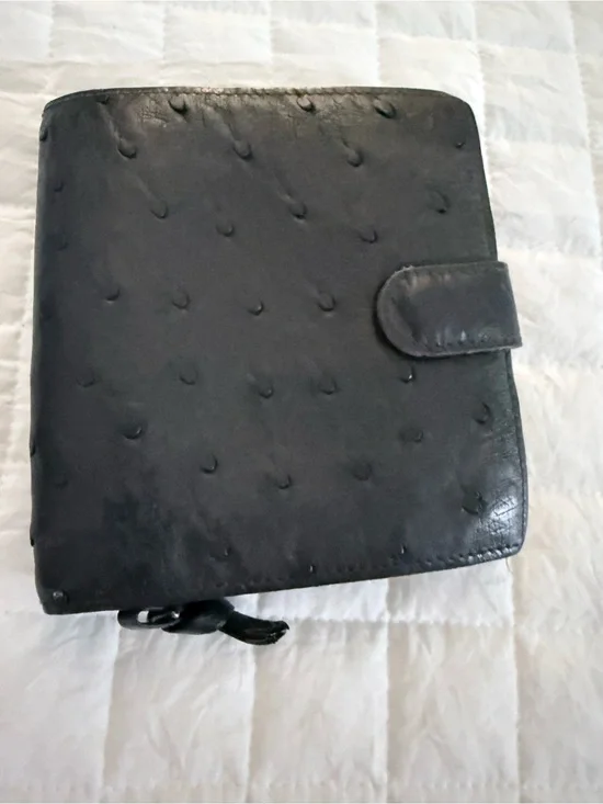 Women’s Bottega Veneta Black Ostrich-Leather Wallet!