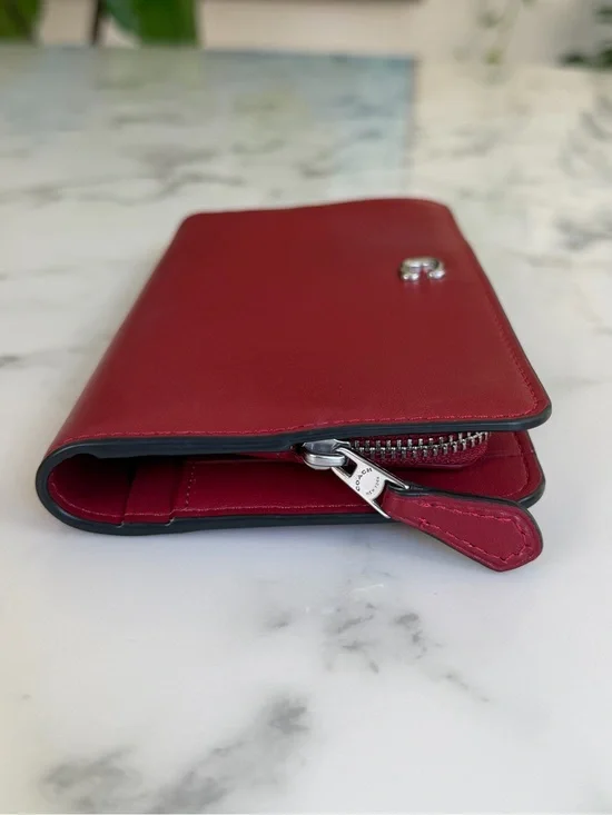 Coach Essentials Slim Wallet CH823 Silver / Ruby Red Leather