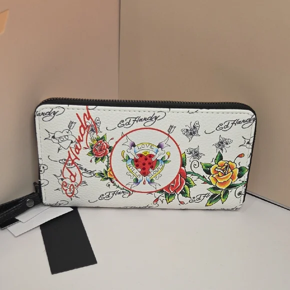 🤍▪️Ed Hardy▪️ White Tattoo Heart & Rose Zip Wallet/ Wristlet