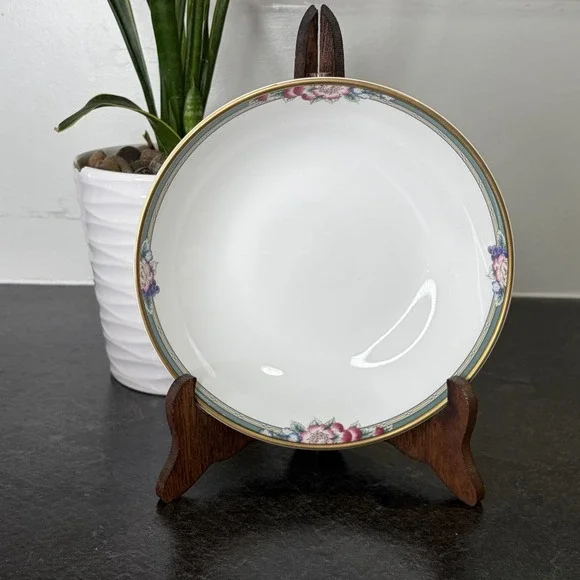 6- Royal Doulton ORCHARD HILL Bone China LARGE 7