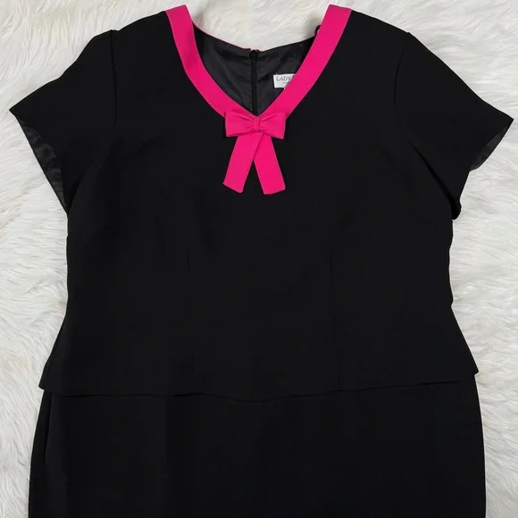 Vintage Lady Dorby‎ Bow Accent Dress