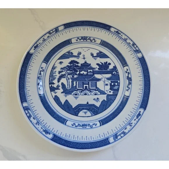 Jingdezhen Renmin Chinese Blue Willow Porcelain Pagoda Landscape Plate 9.75in