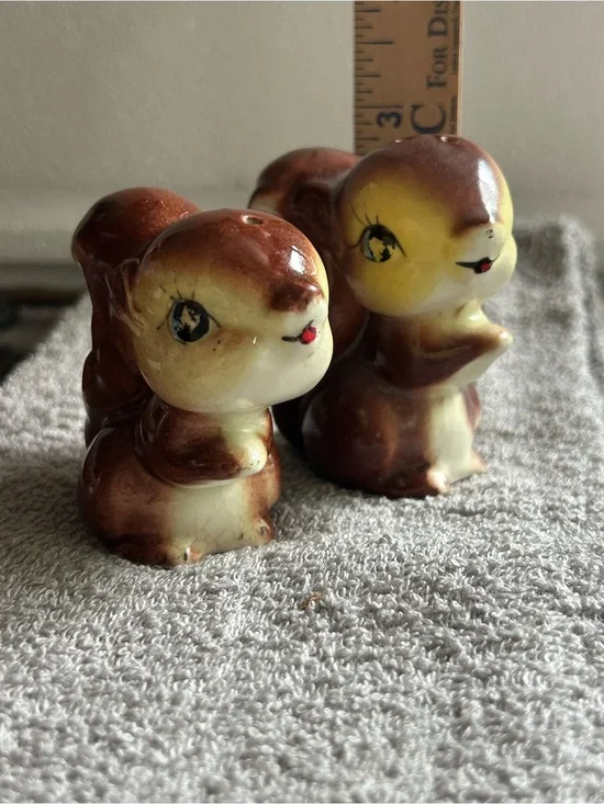 Vintage Ceramic Brown Squirrel Salt and Pepper Shakers